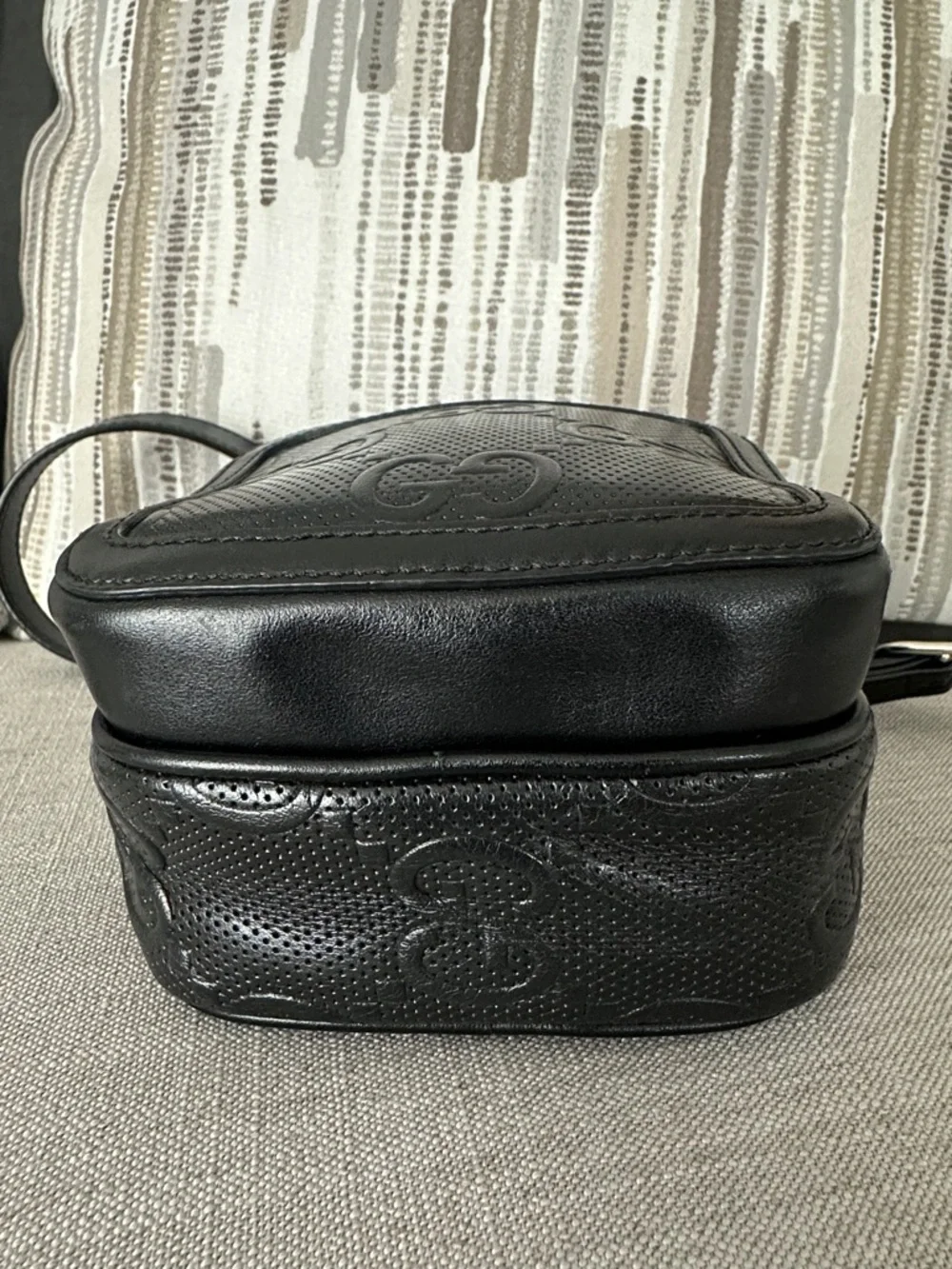 Gucci Black Perforated Leather Crossbody Messenger Bag - Picture 3 of 14